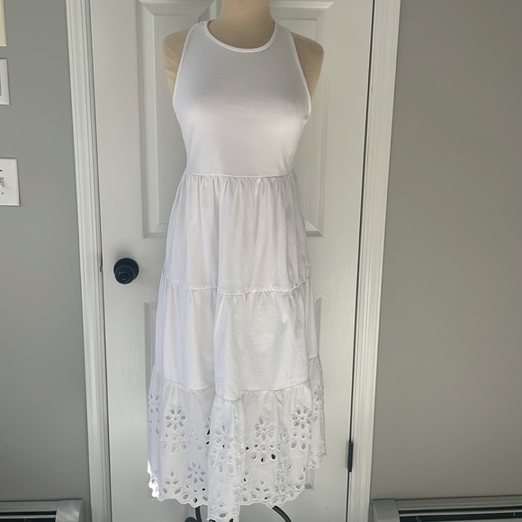 Jcrew White tiered dress with embroidery bottom. - Picture 5 of 10